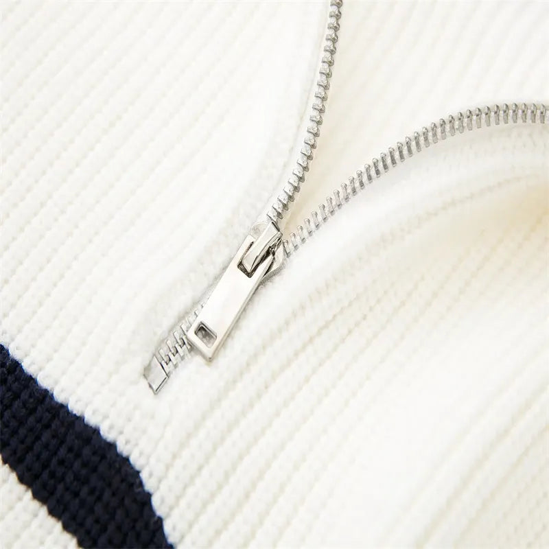 vHaren – Half-Zip Hoodie with Stripe Pattern